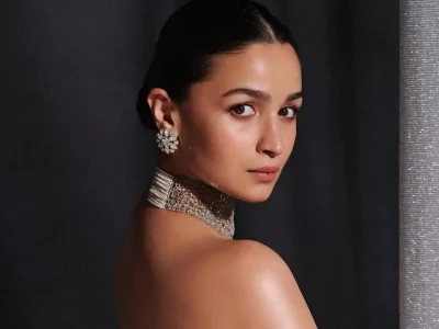 Rutinitas skincare CTM ala Alia Bhatt (Foto: Instagram/aliabhatt)