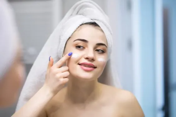 Tips Memilih Skincare untuk Kulit Kering
