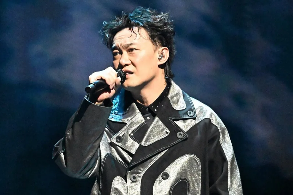 Buntut Human Trafficking, Eason Chan Batal Konser di Thailand