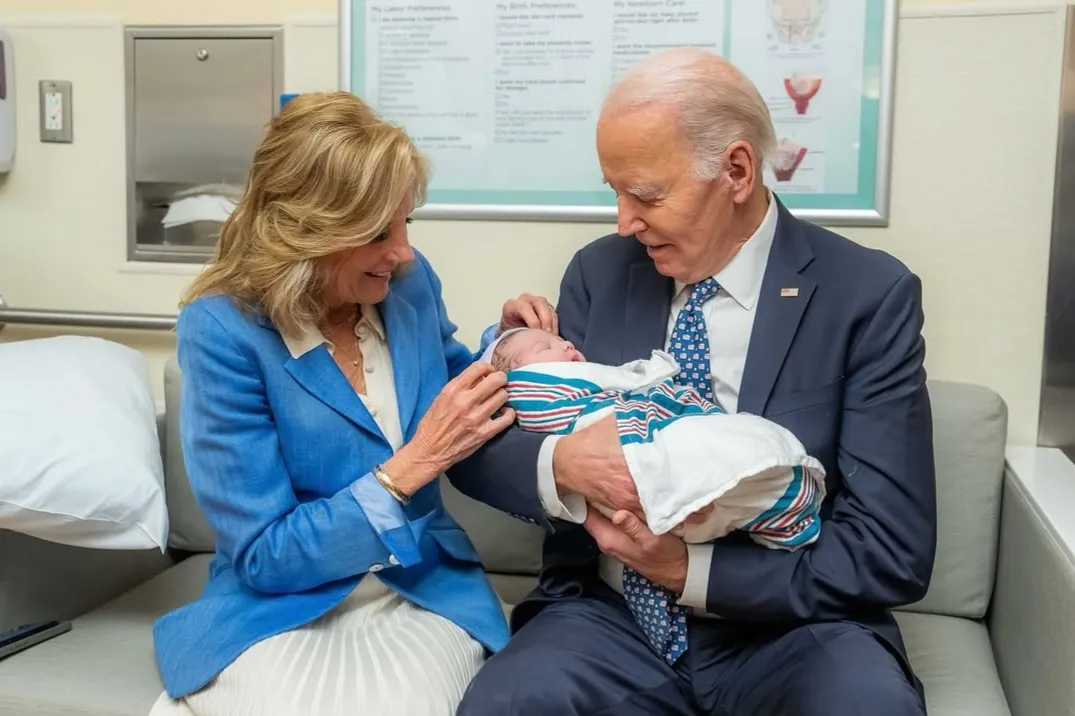 Cicit Pertama Joe Biden Lahir saat Kebakaran Los Angeles