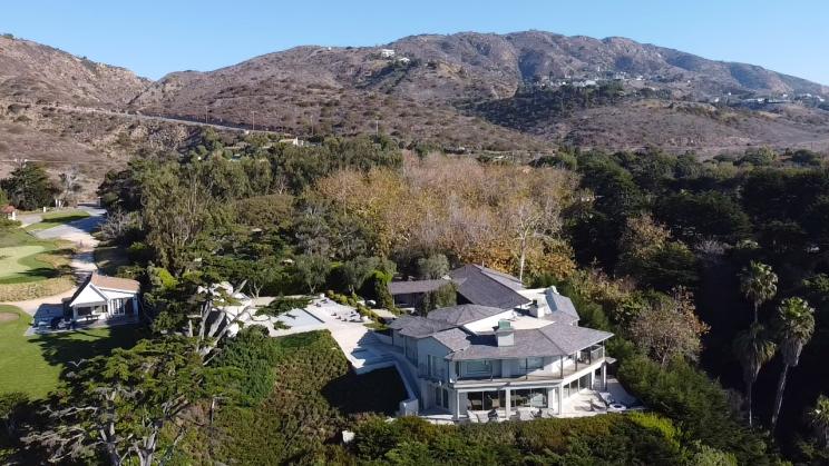 Rumah Kim Kardashian di Malibu (Foto: London Entertainment)