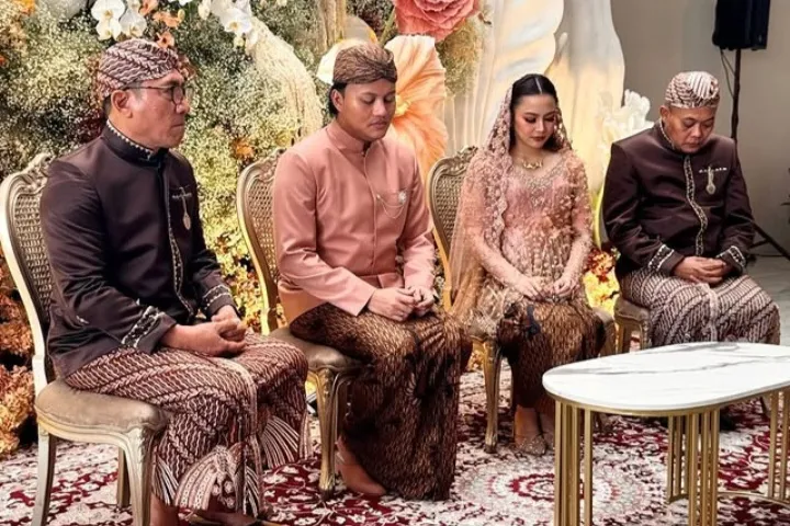 Momen Rizky Febian Gelar Tasyakuran 7 Bulan Kehamilan Mahalini