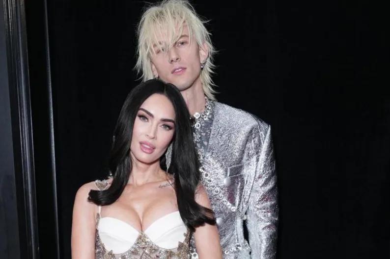 MGK Kesal Dituduh Tidak Berkomunikasi dengan Megan Fox