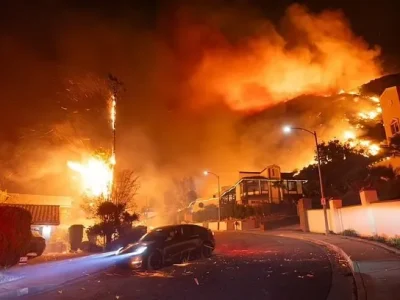 Kerugian kebakaran Los Angeles diperkirakan mencapai Rp2.430 Triliun (Foto: VGC via Getty Images)
