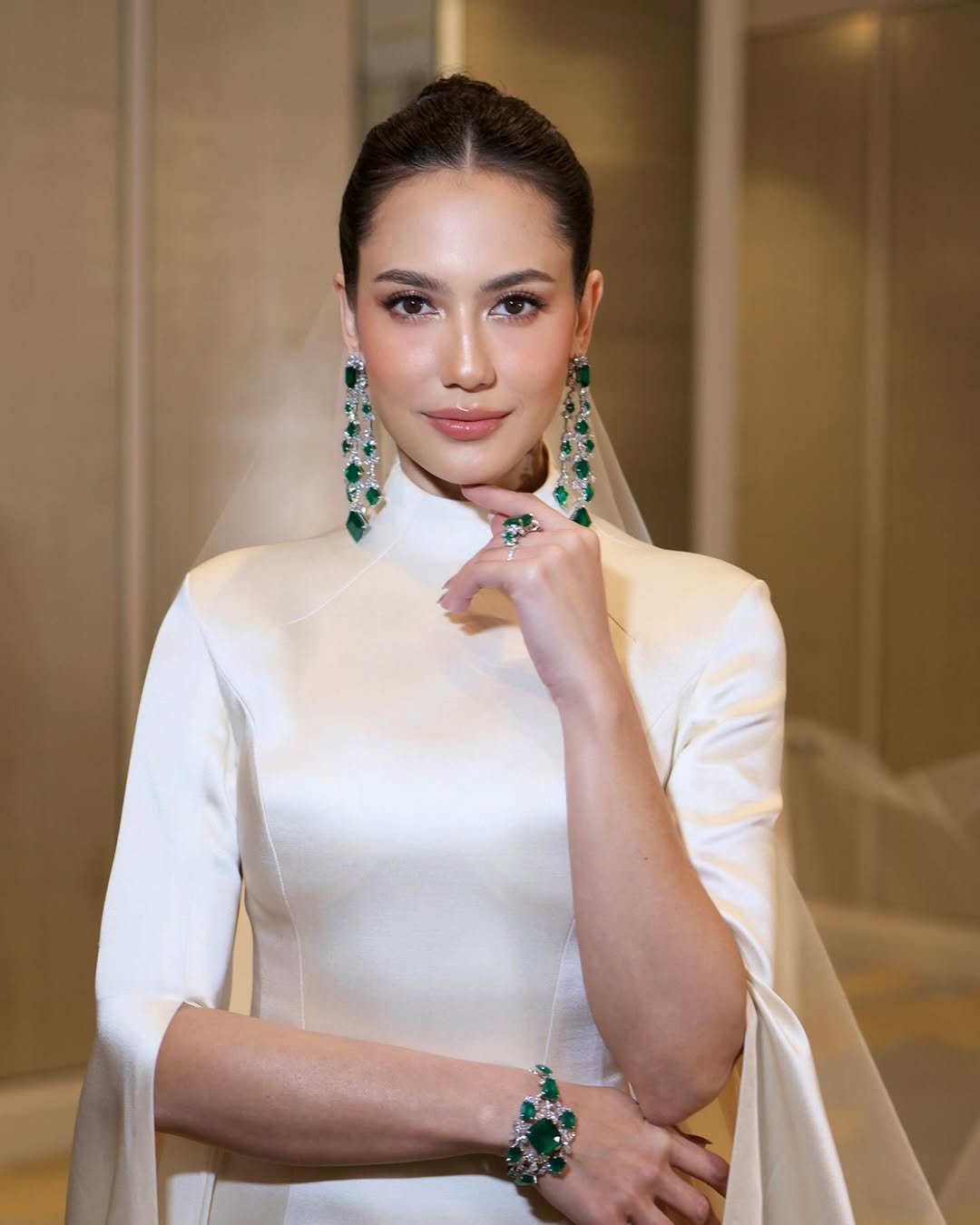 Makeup Pevita (Foto: Instagram/imeldaimew)