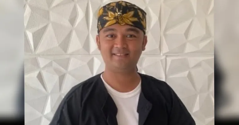 Fakta Di Balik Penusukan Aktor ‘Mak Lampir’ Sandy Permana