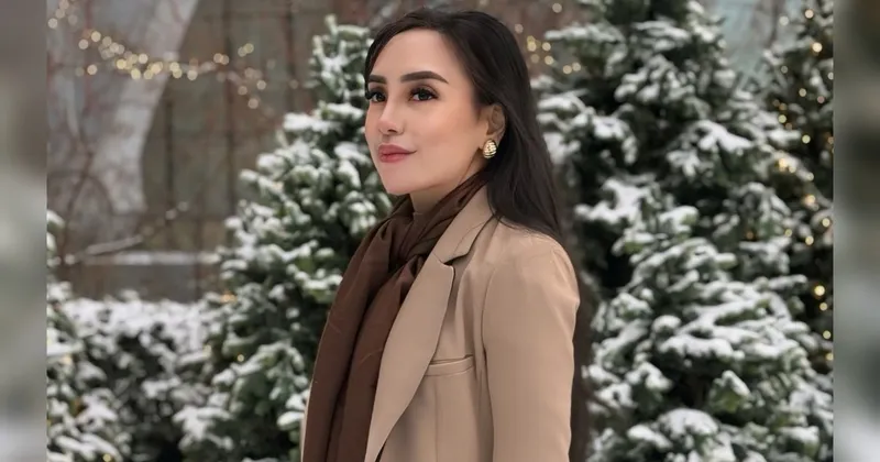 Salmafina Sunan Kenang Mantan Pacar Bule saat Liburan di AS