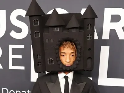 Kepala Jaden Smith berhiaskan kastil saat hadir di acara penghargaan musik Grammy Awards 2025. Foto : Neilson Barnard