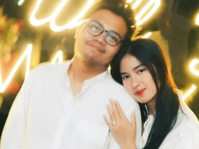 Ochi Rosdiana menikah dengan Luthfi Arif Adianto (Foto: Instagram/ochi24)