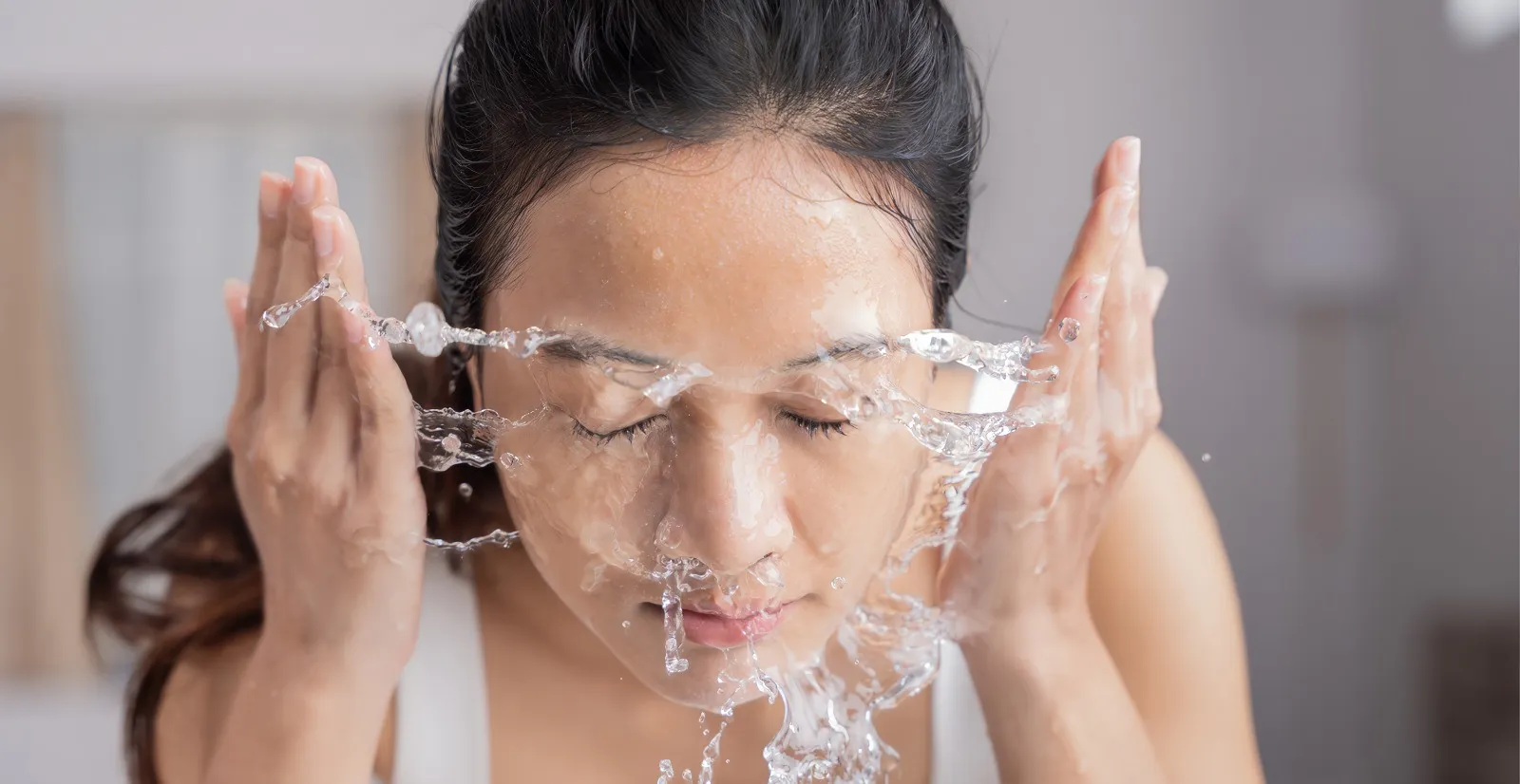 Makin Glowing Setelah Mencuci Wajah dengan Benar