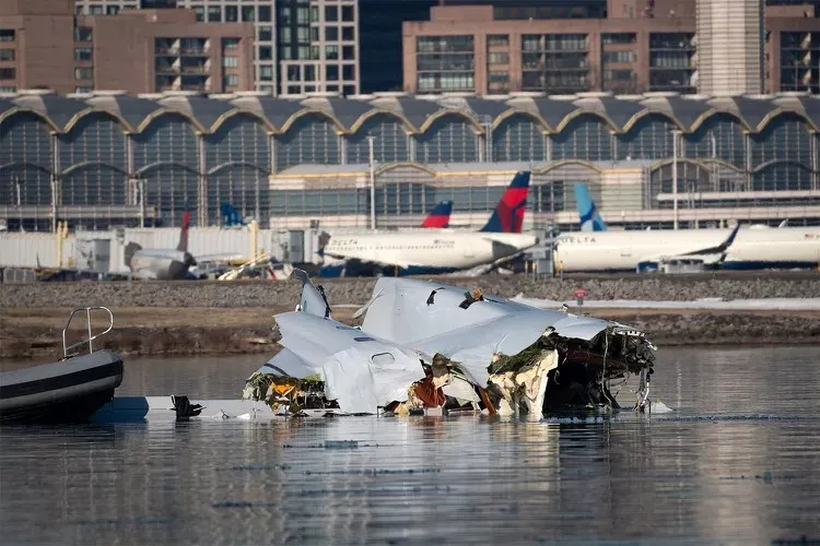 Foto Terakhir Korban Kecelakaan Pesawat American Airlines