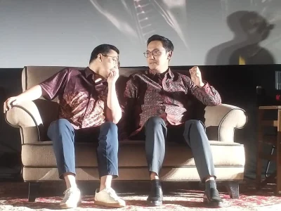 Dennis Adhiswara dan Gunawan Reuni di Film 'Pacar Mama Kekasih Papa'. (Foto: Bayu/Nyata)