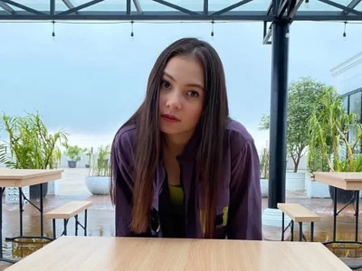 Larasati Nugroho pernah mengalami kecelakaan empat kali. Foto : Instagram/larasatinugroho
