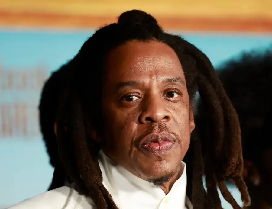 Jay-Z Terbebas dari Tuduhan Pemerkosaan Anak 13 Tahun