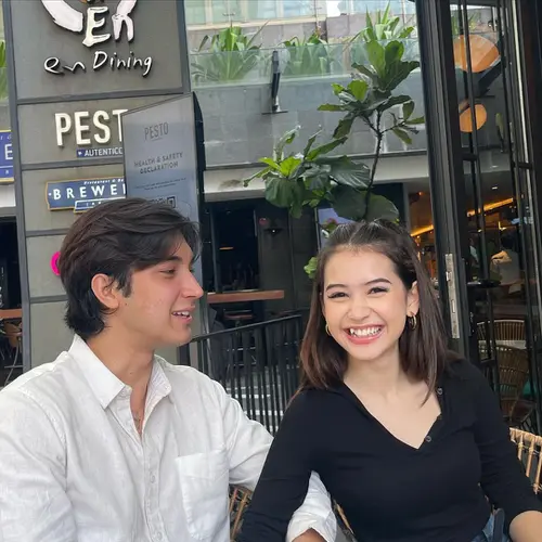 Sandrinna Michelle dan Junior Roberts (Sumber: Instagram/juniorrobertss)
