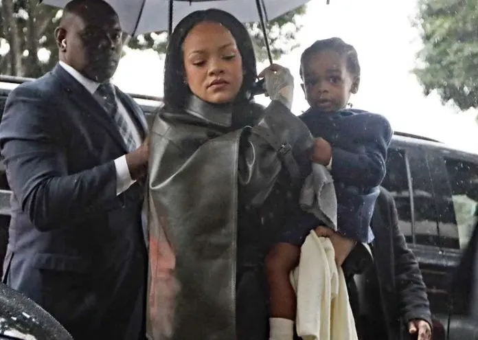 Terungkap, Alasan Rihanna Bawa Anak ke Pengadilan