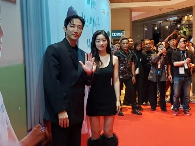 Jin Young dan Dahyun Ceritakan Totalitasnya di Film 'You Are the Apple of My Eye'. (Foto: Agnes/Nyata)