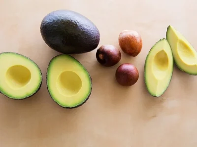 ILUSTRASI : Manfaat biji Alpukat. Foto : CALIFORNIAAVOCADO. com