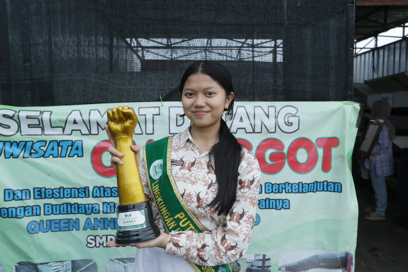 Pelajar SMP, Queen Anneysa Olah 42 Ton Sampah dan Ratusan Kilo Maggot