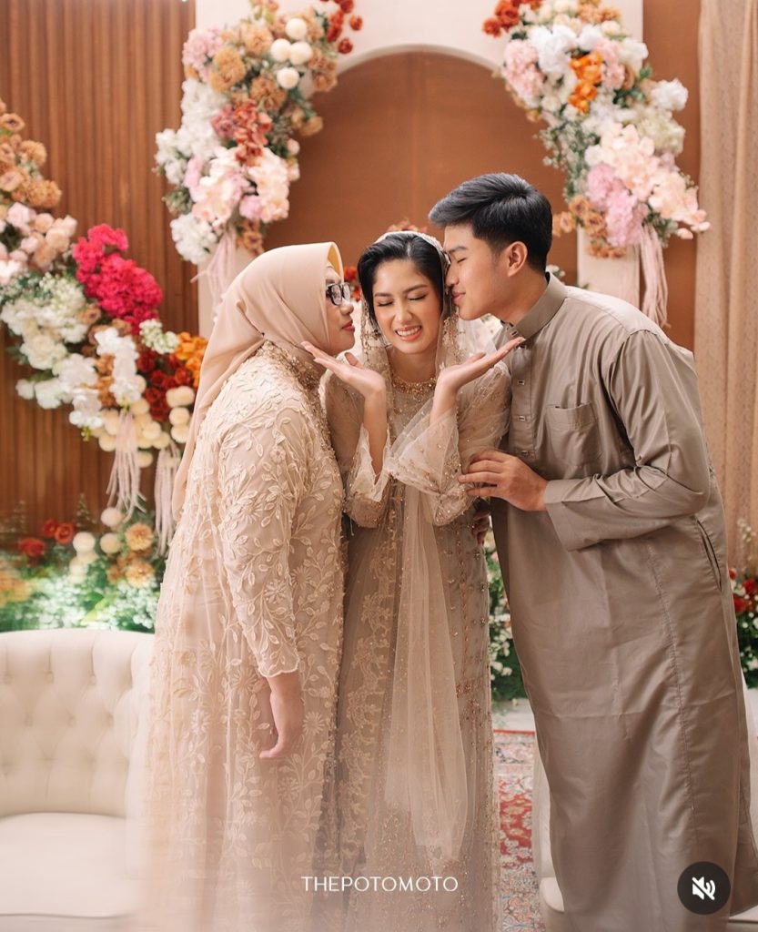 Pengajian sebelum pernikahan (Foto: Instagram/ochi24)
