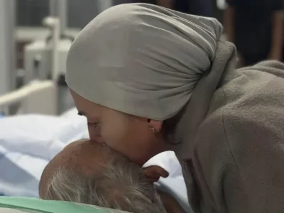 Ayah Wanda Hamidah meninggal dunia. Foto : Instagram/wandahamidahbsa