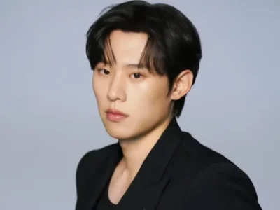Aktor Kim Sung Cheol ketahuan ikut voting postingan pelecehan idol K-Pop. Foto: Dok. Instagram @storyjcompany