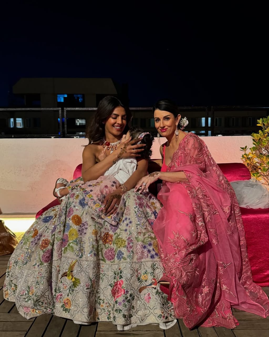 Malam mehendi (Instagram/priyankachopra)