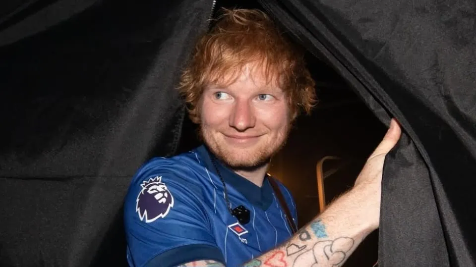 Ed Sheeran Konser di Pinggir Jalan, Dibubarkan Polisi India