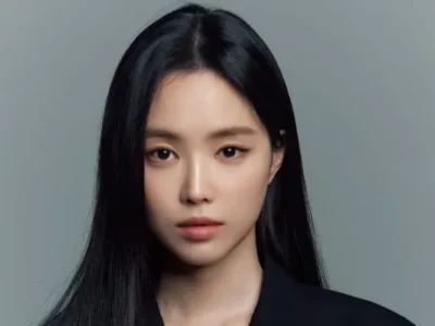 Son Na Eun eks Apink diancam dan diperas oleh peretas HP pribadinya. Foto: Dok. YG Entertainment