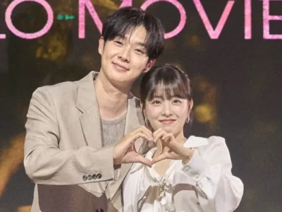 Choi Woo Shik dan Park Bo Young jadi pasangan di drakor 'Melo Movie'. Foto: Dok. X @NetflixKR