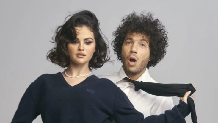 Pernikahan Selena Gomez dan Benny Blanco Pakai Tradisi Yahudi