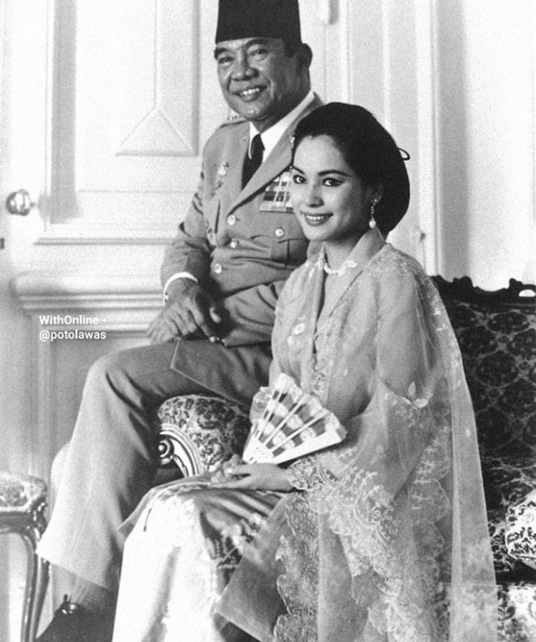 Ratna Sari Dewi bersama Soekarno. Foto: Dok. Instagram @ratna_dewisoekarno