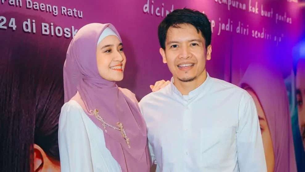 Dhini Aminarti Diisukan Hamil Setelah 15 Tahun Menikah