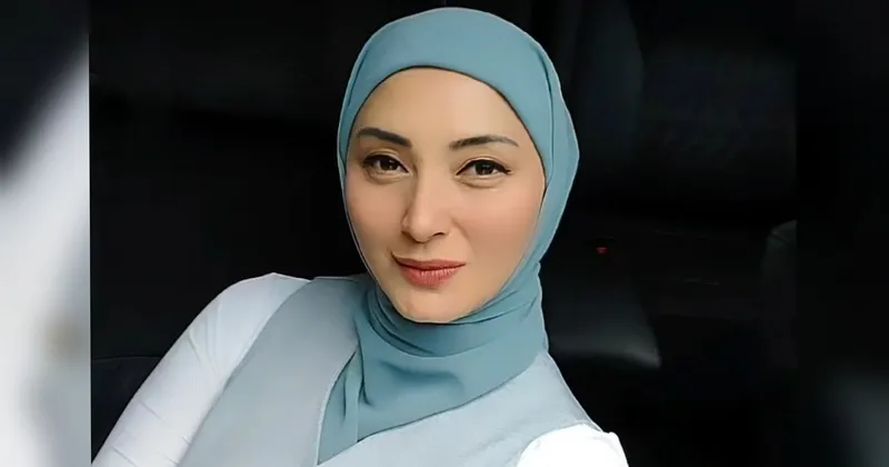 Della Puspita Laporkan Pesinetron A atas Dugaan Penipuan Umrah