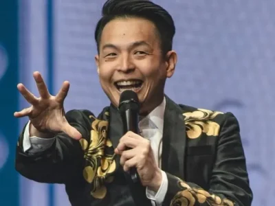 Ernest Prakasa spill perkembangan film ‘Agak Laen 2’ (Foto: Instagram/ernestprakasa)