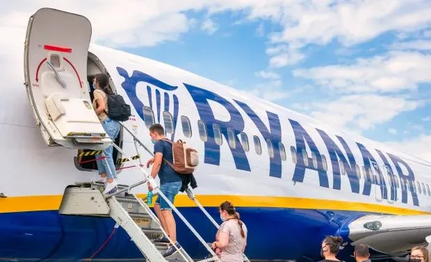 Dibajak Kucing, Pesawat Ryanair Dilarang Terbang Dua Hari
