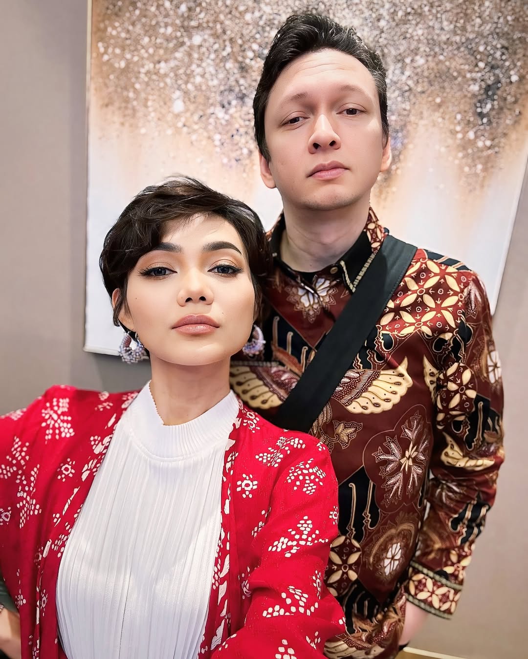 Rina bersama suami (Foto: Instagram/rinanose16)