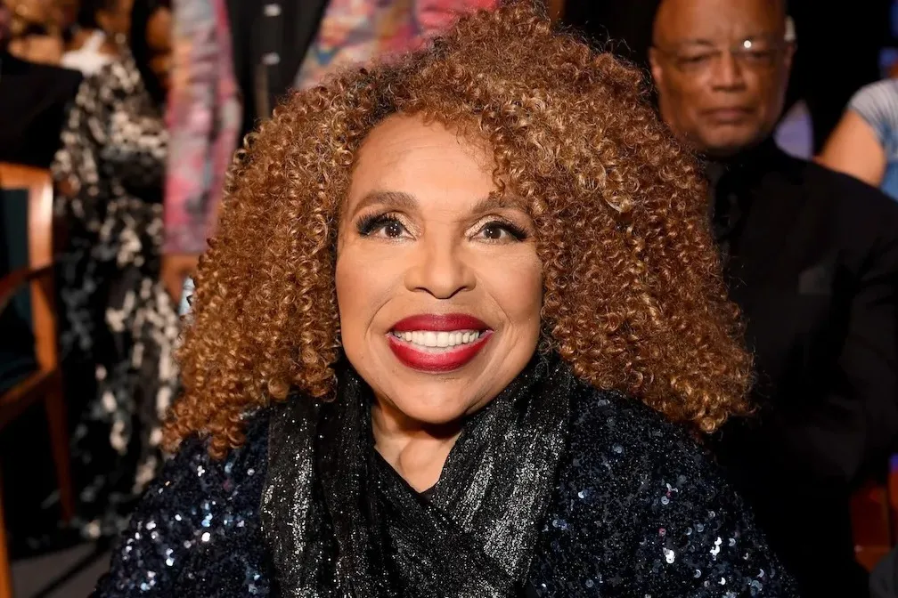 Pelantun Lagu ‘Killing Me Softly’, Roberta Flack Meninggal Dunia