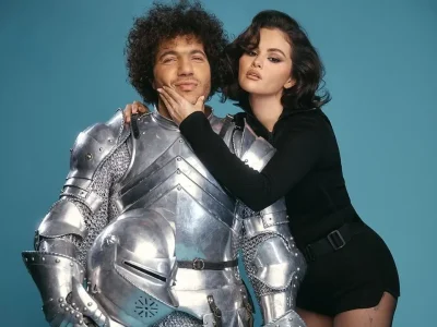 Selena Gomez kaget dengan kebiasaan mandi Benny Blanco (Foto: Instagram/selenagomez)