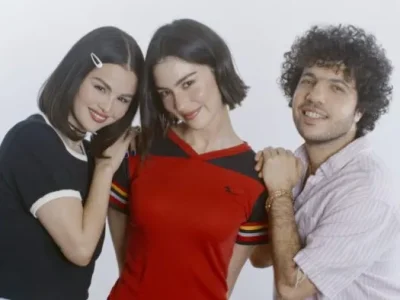 Selena Gomez gandeng Gracie Abram di lagu 'Call Me When You Break Up' (Foto: Aidan Cullen)