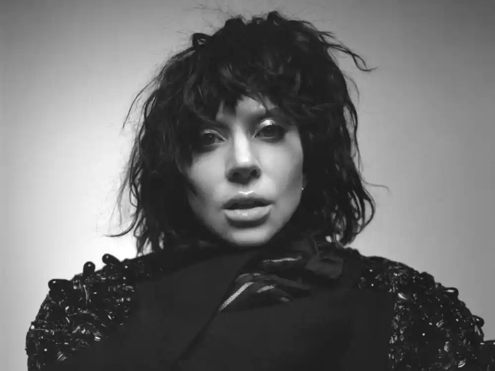Suguhkan Karya Berbeda, Lady Gaga Resmi Rilis Album ‘Mayhem’