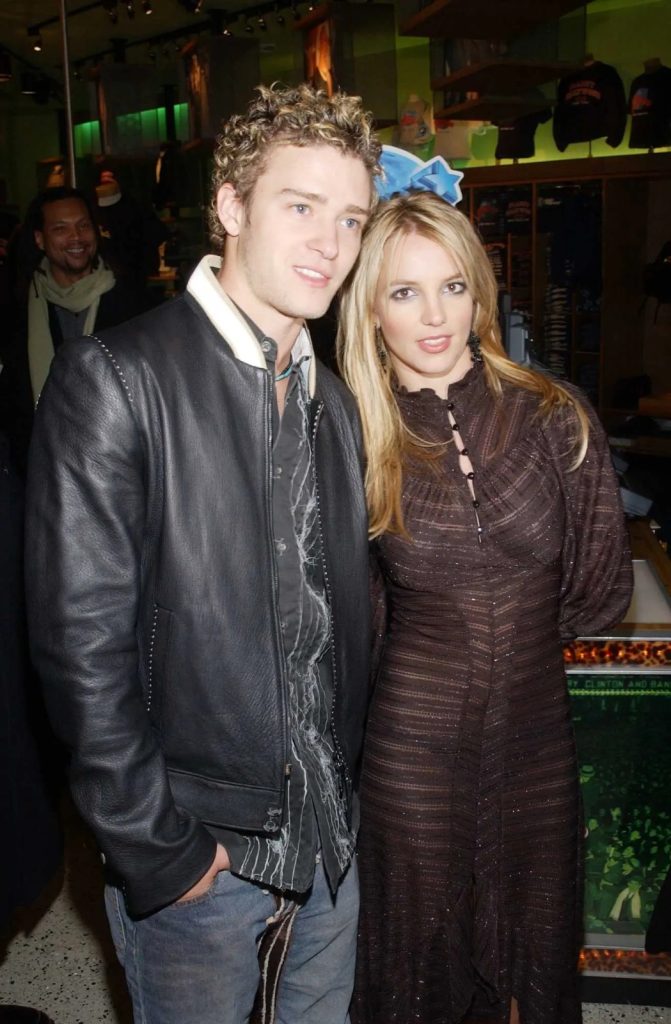 Justin Timberlake dan Britney Spears saat masih pacaran. (Foto: Dok. Net)