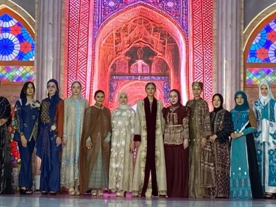 Inspirasi Outfit Hari Raya dari Para Desainer Sambut Lebaran 2025. (Foto: Padnya/Nyata)