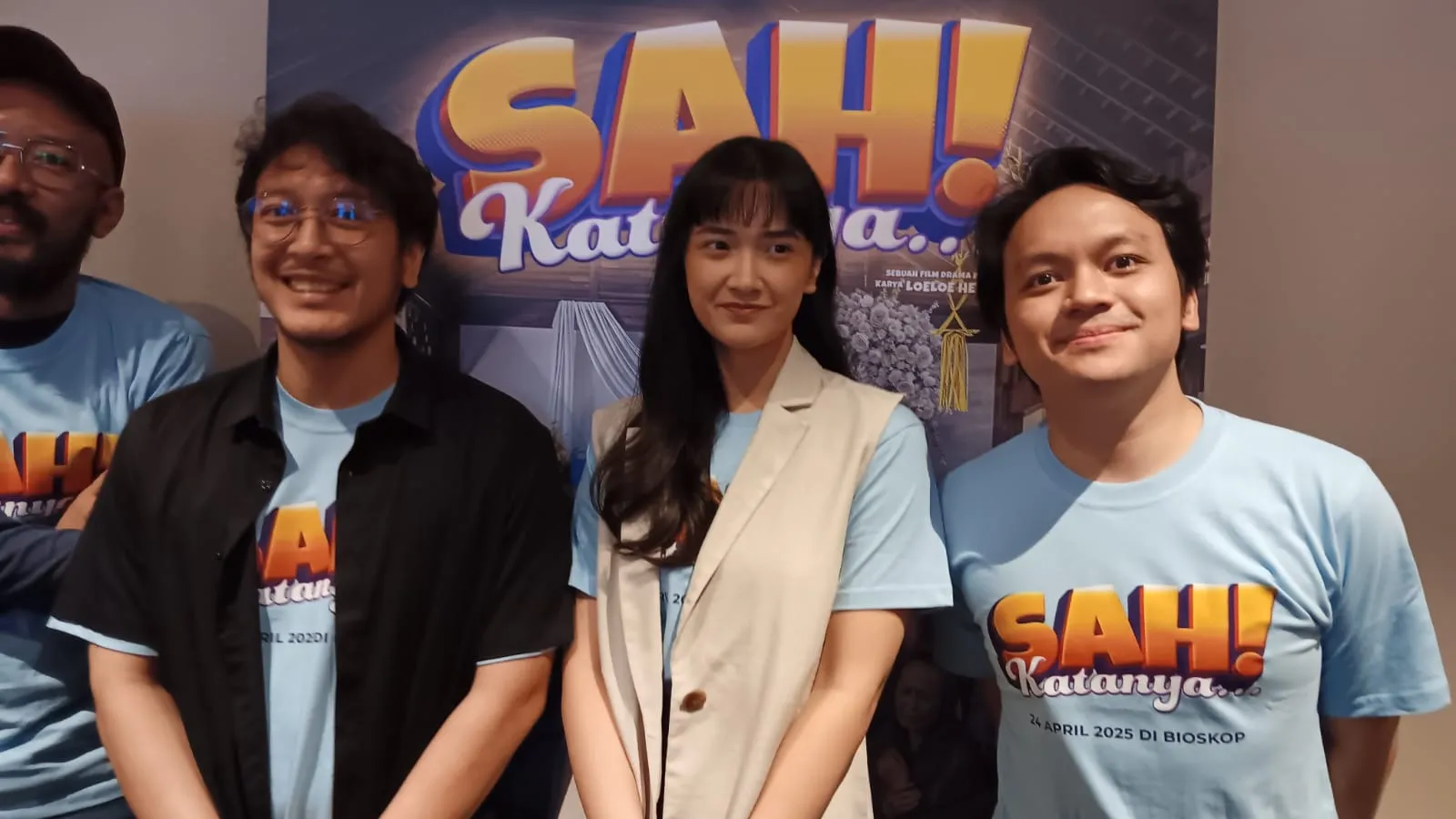 Kesulitan Calvin Jeremy dalam Debut Film Komedi ‘Sah Katanya’