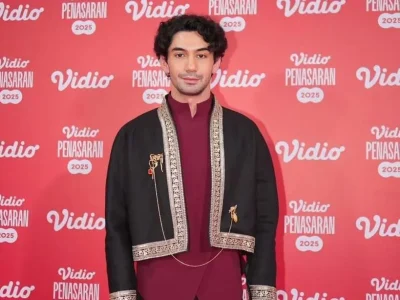 Reza Rahadian. Foto : Istagram/officialpilarez