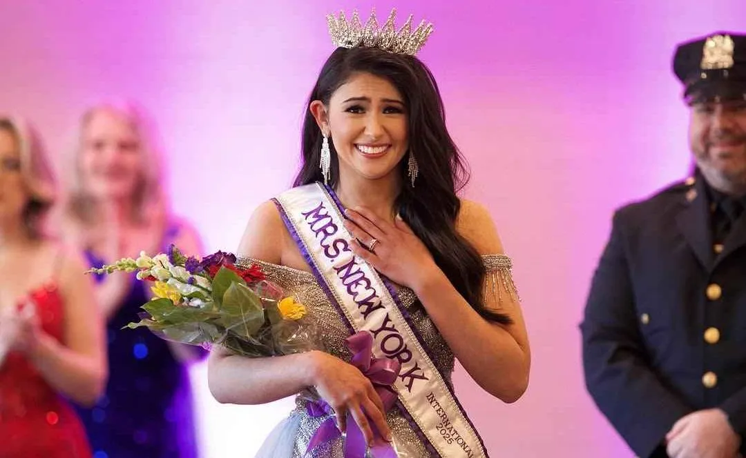 Tukang Kebersihan Cantik Juarai Mrs. New York International 2025