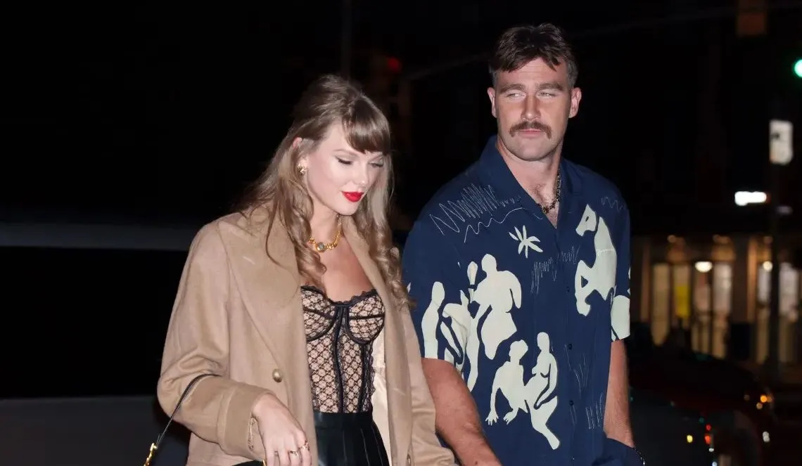 Taylor Swift-Travis Kelce Nikmati Malam Romantis di Restoran Super Privat