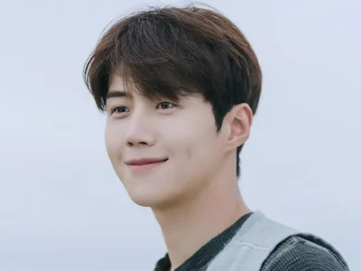 Kim Seon Ho bergabung dengan agensi Fantagio. Foto: Dok. X @CJnDrama