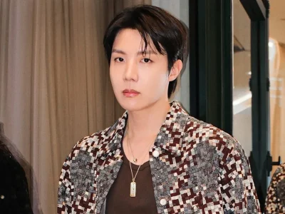 J-Hope merasa tidak bisa menikah. Foto: Dok. Weverse