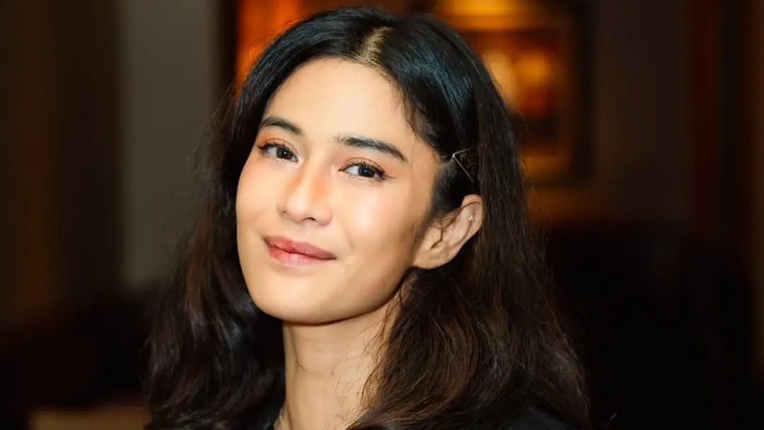 Unik dan Murah, Ini Takjil Favorit Dian Sastro